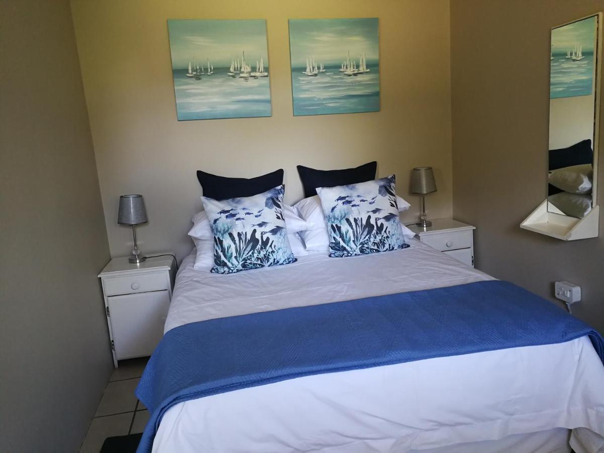 Muir Holiday Apartments Stilbaai Exterior photo